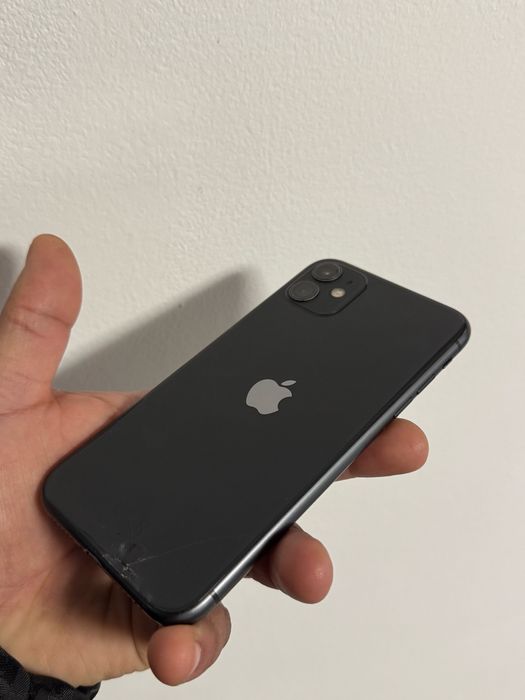 Vând sau schimb iPhone 11