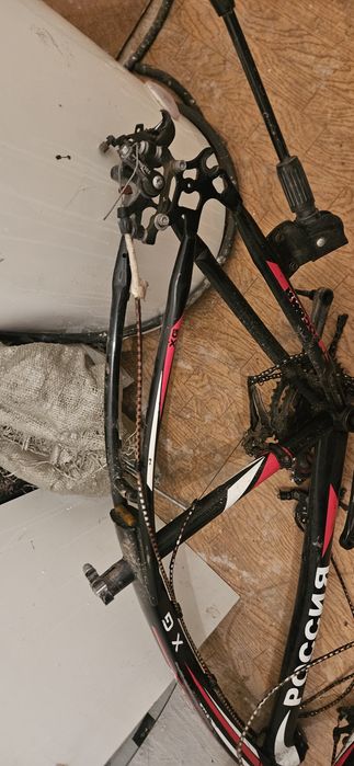 Продам велик и запчасти