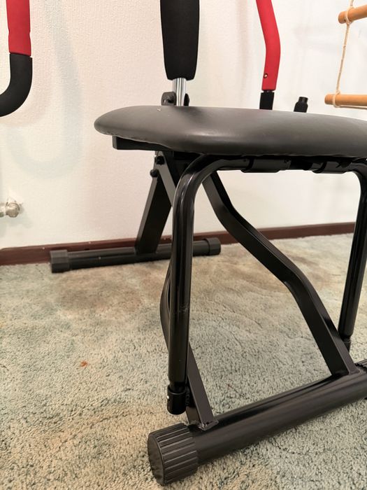 Тренажер для растягивания спины