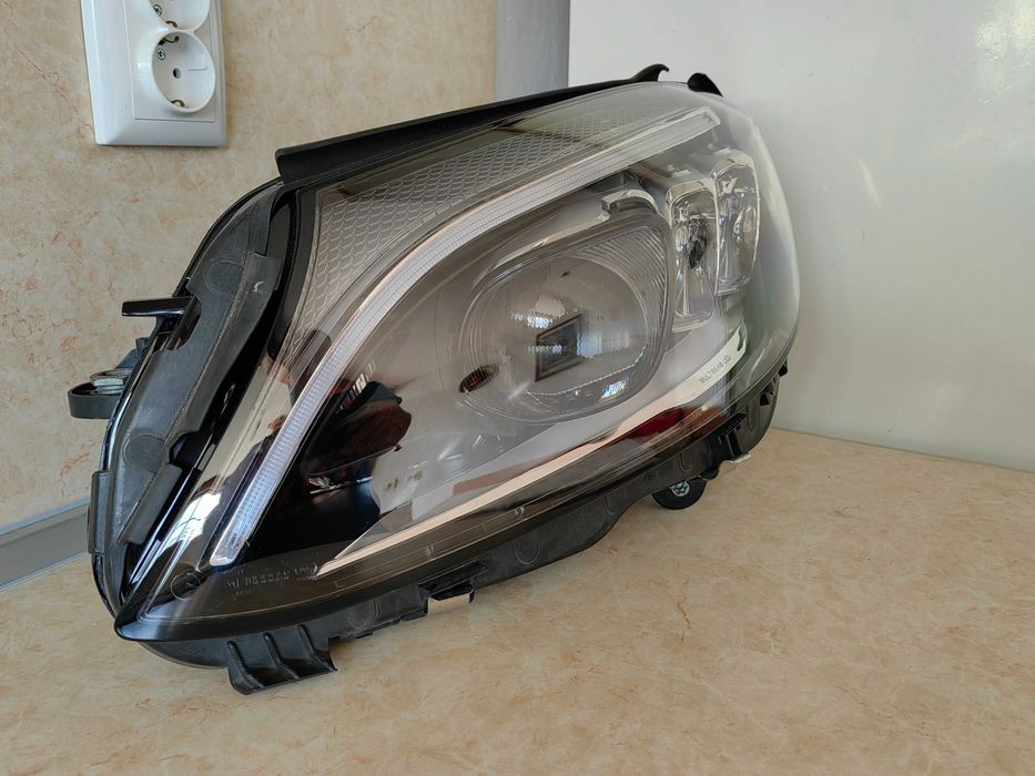 Фар Mercedes W205 C-classa MULTIBEAM LED ляв/Фар Мерцедес W205 Оригина