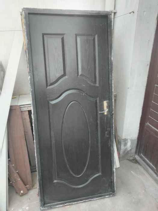 MDF Eshiklar. Soni 4ta. B/U.  Xolati yaxshi.