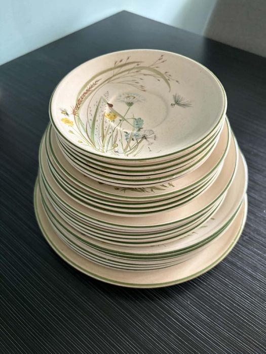 Оригинален сервиз Royal Tudor - Springtime