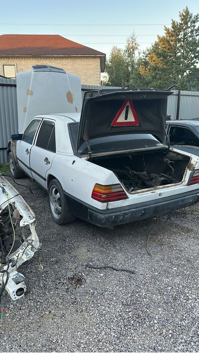 Mercedes w124 на разбор