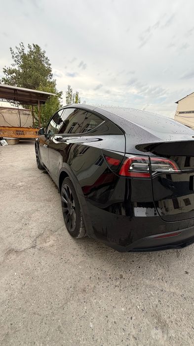 Tesla Y 2021 GBT port tozza