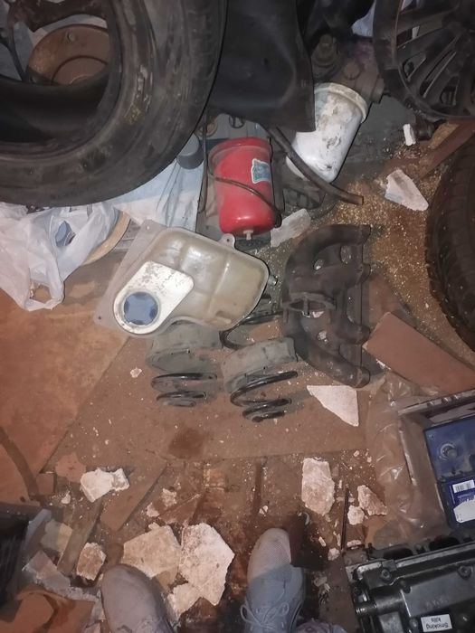 Продам запчасти Фольксваген Б5