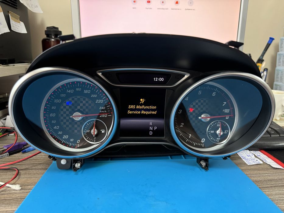 Километраж Mercedes a class w176 с фон осветление.