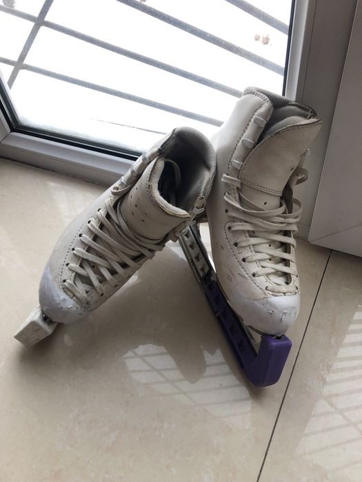 Коньки Edea chorus, Италия