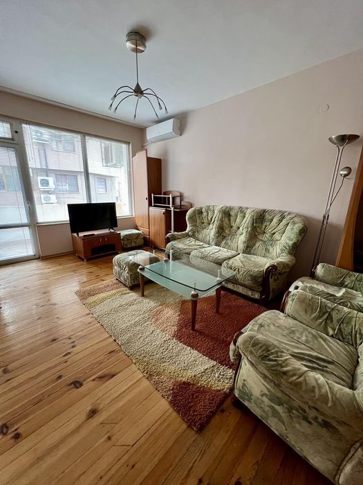 Дава се под наем Тристаен апартамент в Пловдив, Център - 85 кв.м за 550 € - Снимка #3