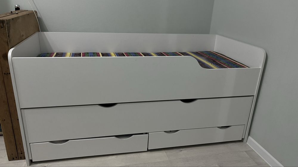 Продам двухъярусную кровать