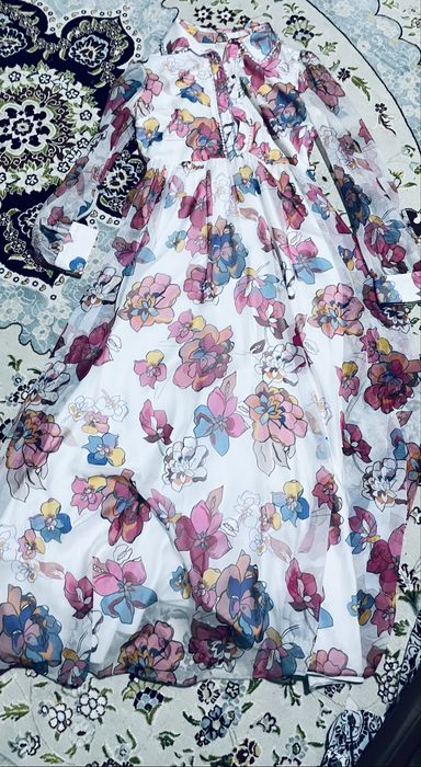 Сапасы өте жақсы, тек тойға 1 рет киілді