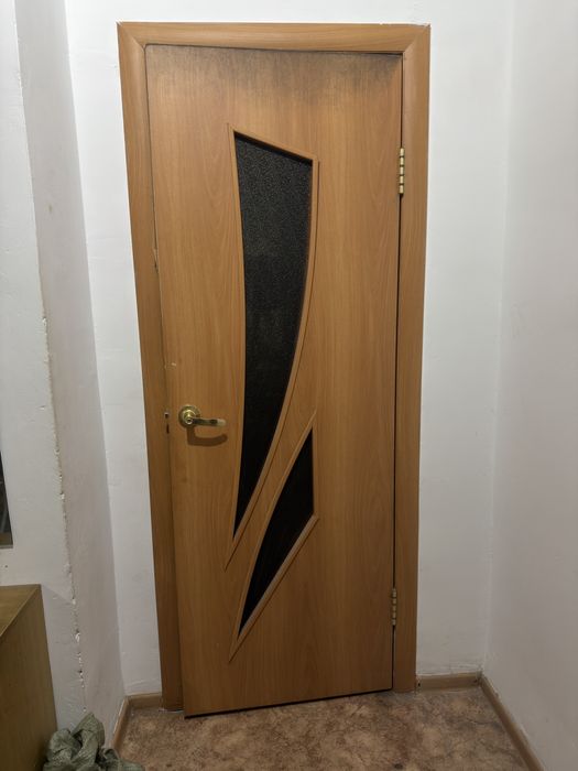 Продам двери 5 дверей