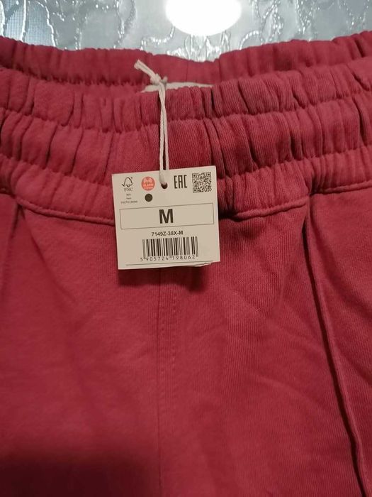 Pantaloni de trening culoare roz noi etichetă BUMBAC 100% mărimea M