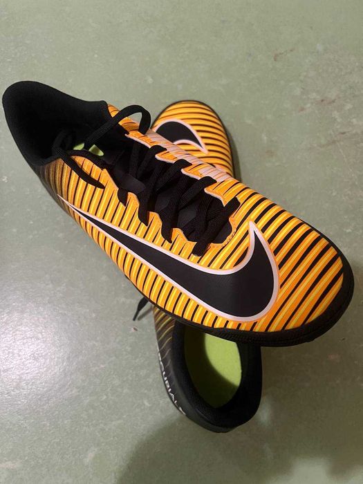 Бутсы мужские для жёстких покрытий NIKE MERCURIALX