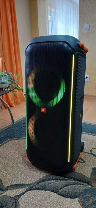 Boxa  jbl 710 ca noua