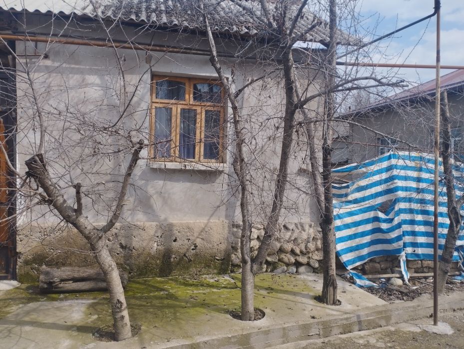 Уй сотилади 1хонали 10 сотх