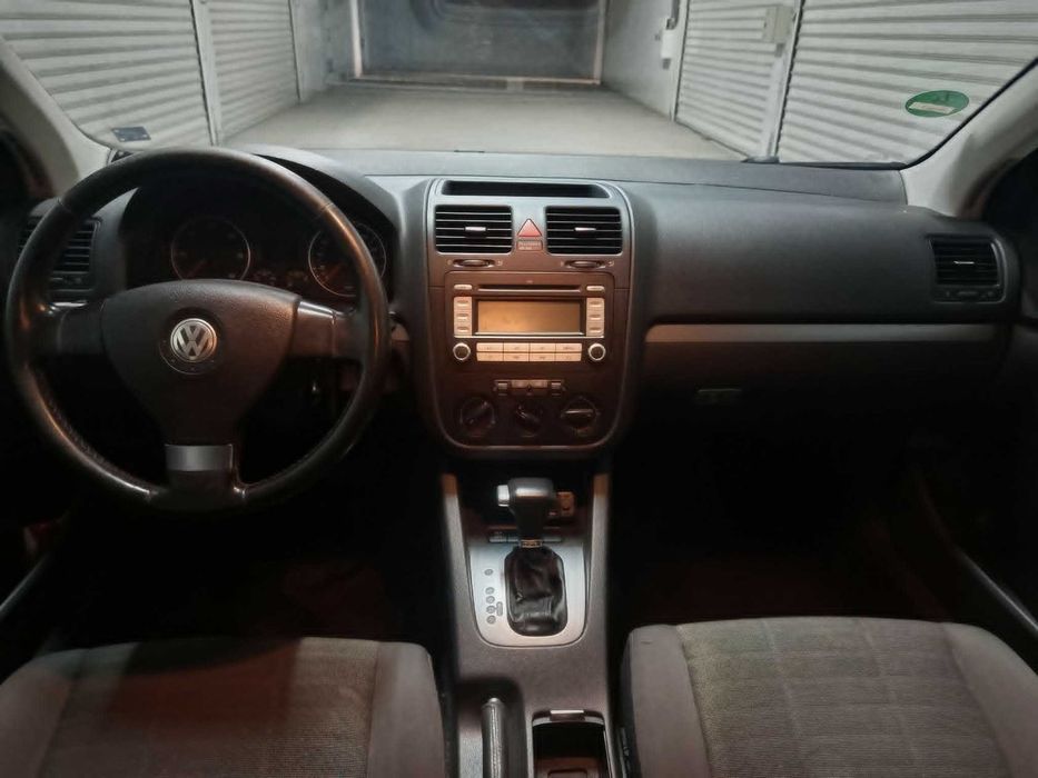 Volkswagen Golf 5 1.9 105 к.с. DSG Автоматик