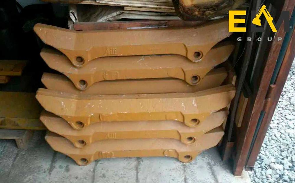 Коронки зубья адаптер на ковш Doosan Cat Hitachi Hyundai JCB Komatsu