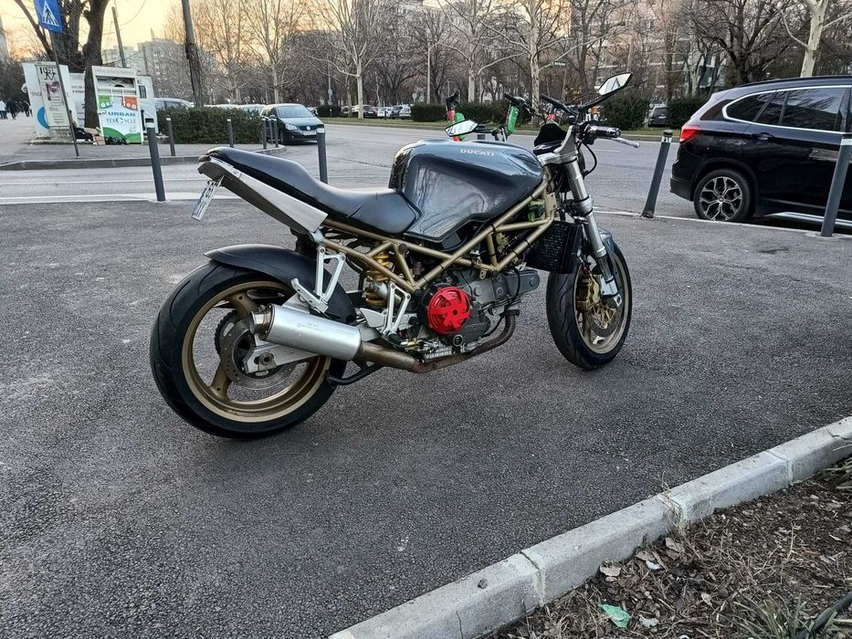 Vând Ducati ST2 urgent