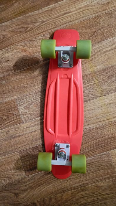 Срочно!!! Продаю пеннибоард (скейтборд)