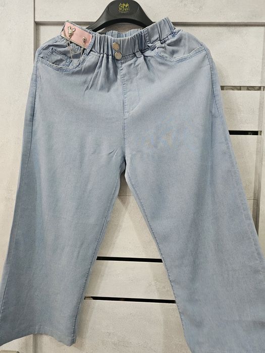 Джинсовые брюки для девочки. 9-11 лет.