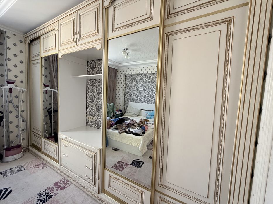 Бесплатный шкаф для спальни