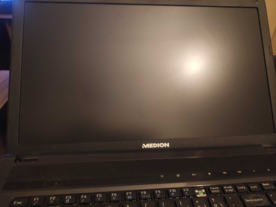 Medion Акoya E7220