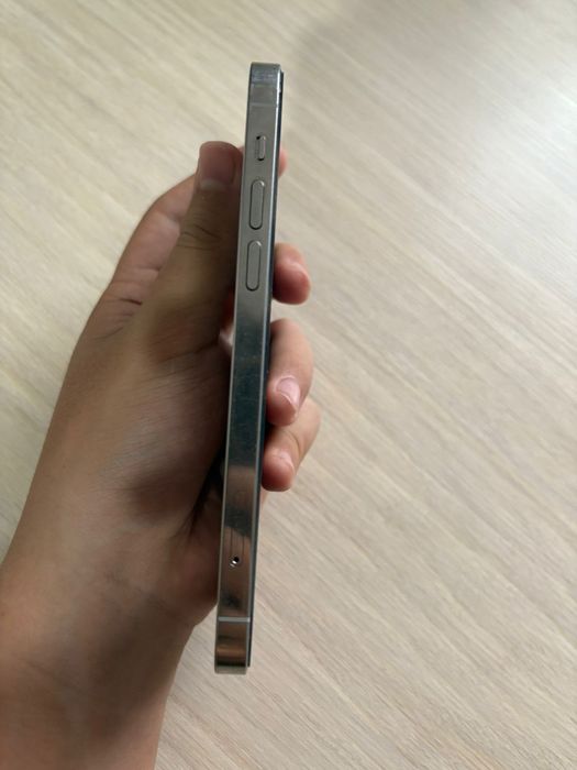 IPhone 12 pro 128 Gb белый