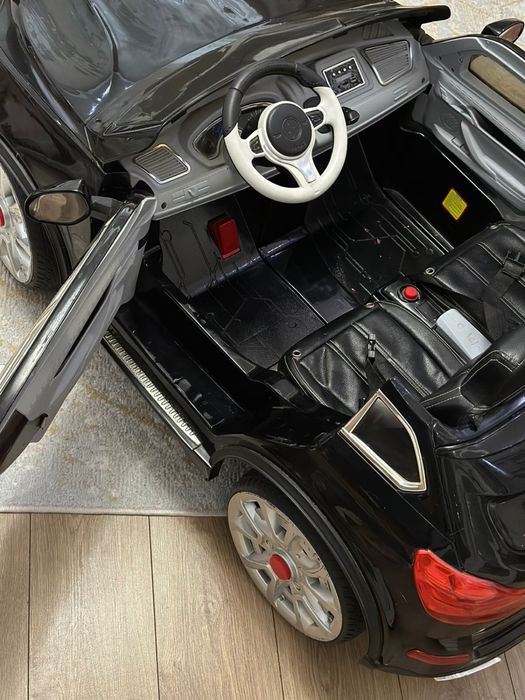 Детский автомобиль