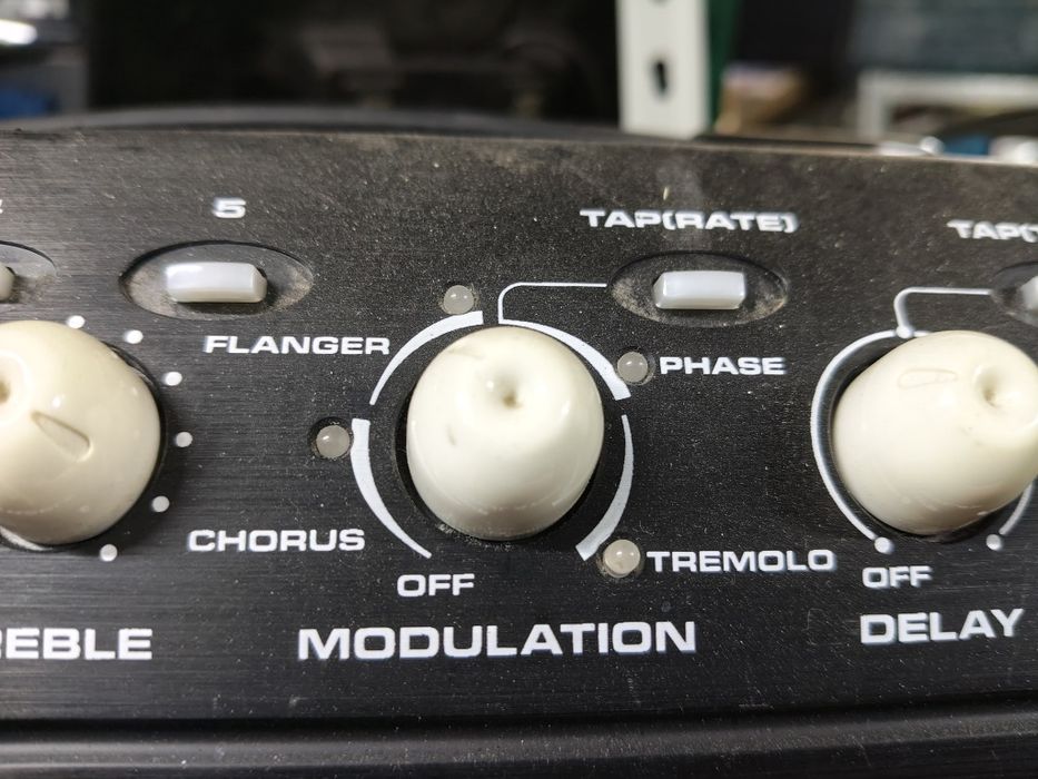Amplificator chitara cu efecte