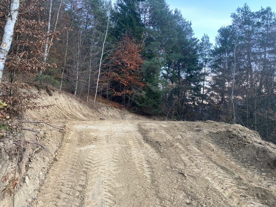 Vând teren lângă Brașov , Zarnesti la Sinca noua