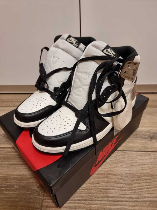 Air Jordan 1 Retro High OG "Dark Mocha" Leather/Polyester/Rubber