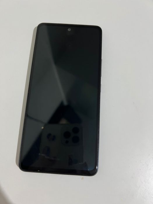 Телефон  Samsung