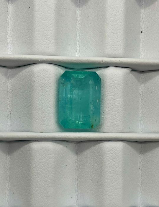 Естествен Смарагд (Изумруд) 6.81 ct с IGI Сертификат