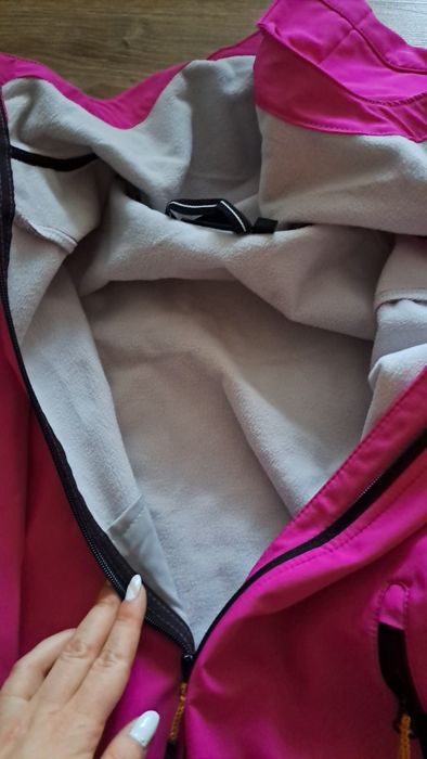 Ветроустойчиво яке Icepeak