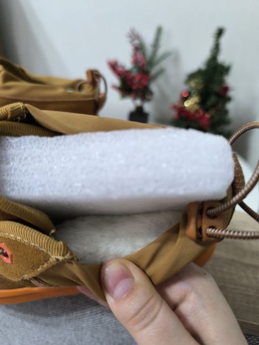 Продам ботинки зимние