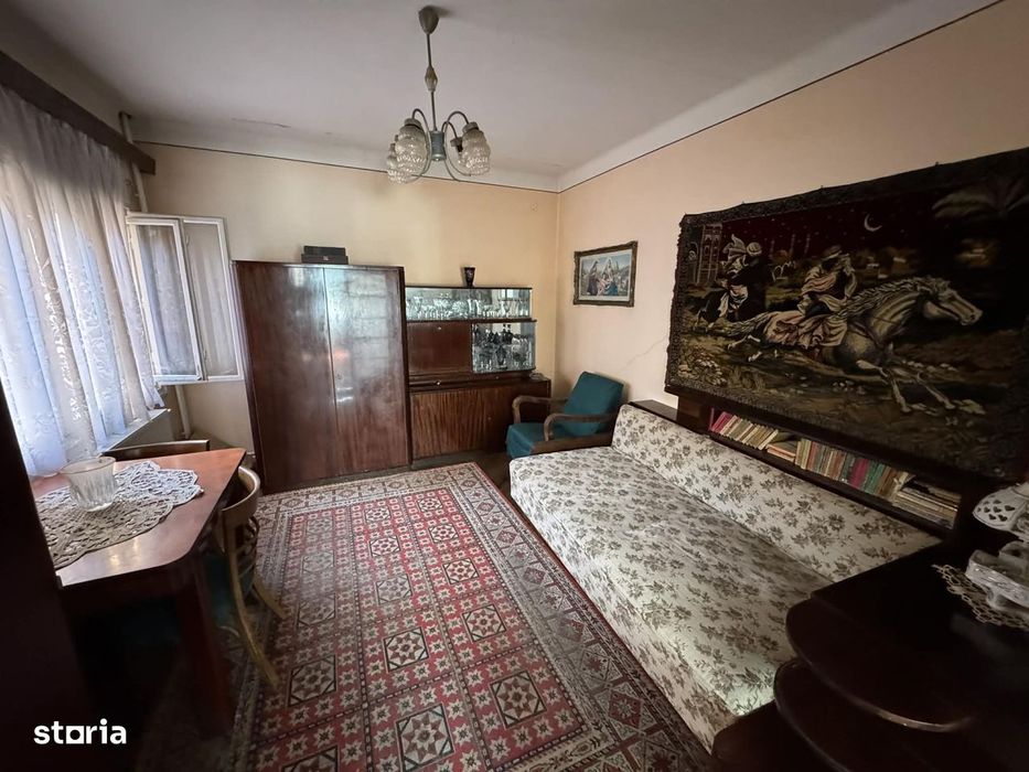 Casa P+1 cu 2 apartamente individuale , zona Ultracentrala