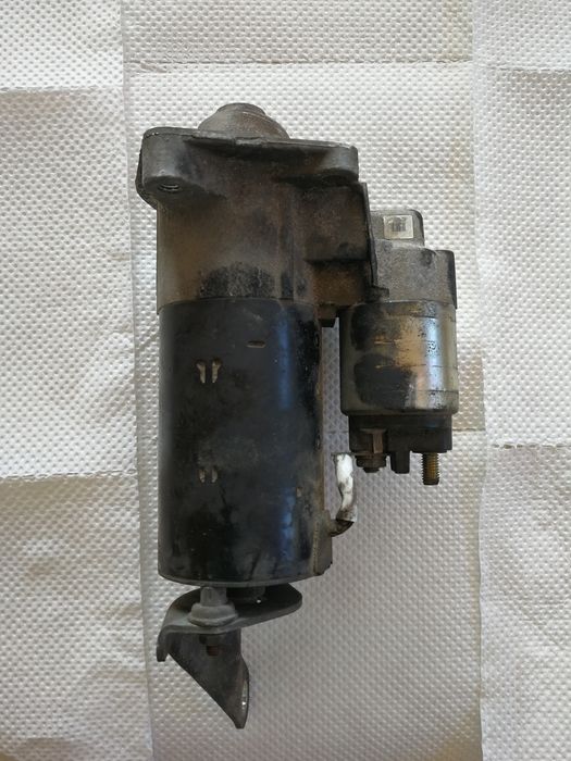 Стартер на volvo v70 и s70- 98г.