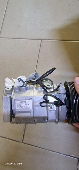 Продам компрессор на крузак 200