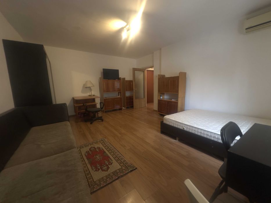 Garsonieră mobilată și utilată, Calea Călărașilor, et. 2, 300 €/lună