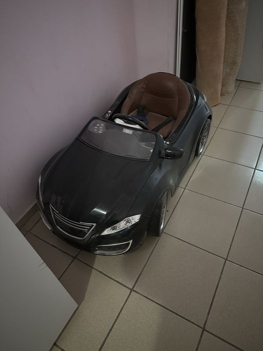 Машинка детская Henus phantom premium