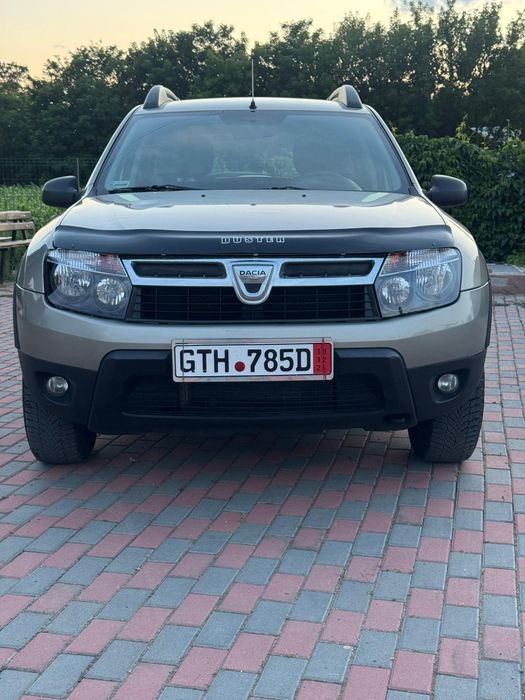 Dacia Duster 4x4 benzină si gaz