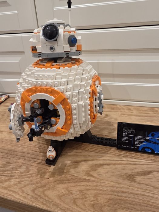 Продавам Lego Star Wars 3 броя сетове