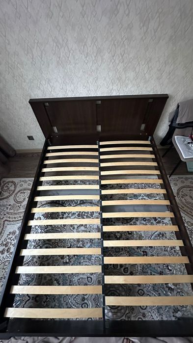 Продам кровать и комод