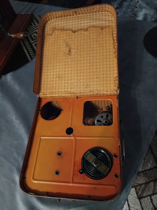Superb patefon unicat,miniatură,de jucărie, fabricat în Germania.