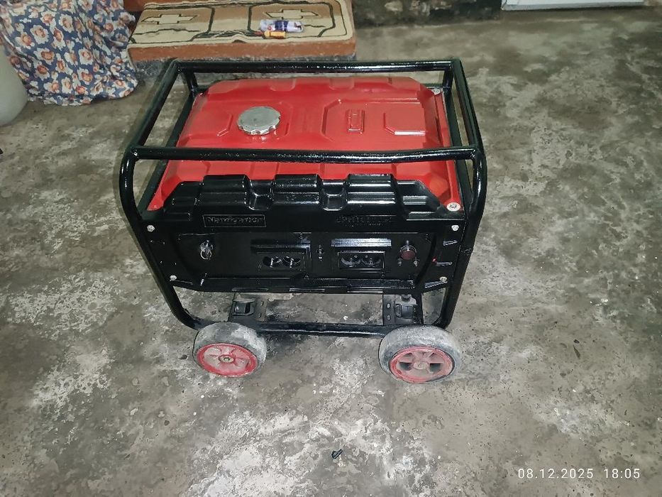 Генератор (Движок) сотилади 7.5кВт 1фазали.