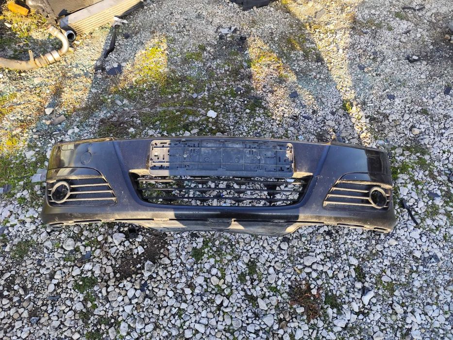 Предна броня Опел Астра Н