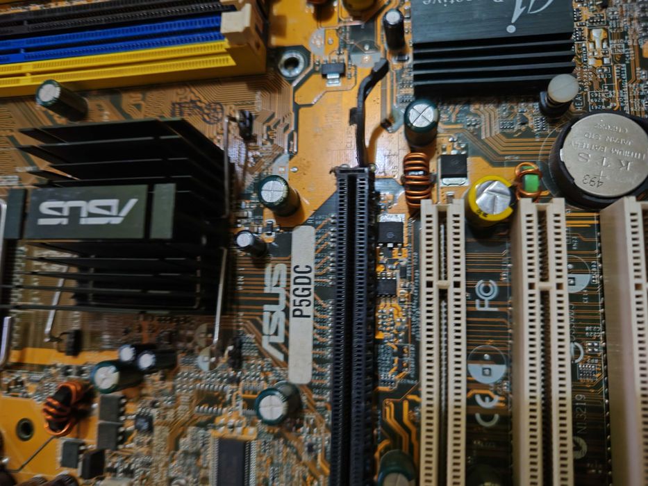 Placa  socket 775 Asus P5GDC