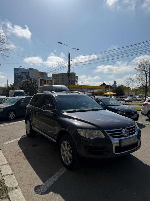 Volkswagen Touareg Facelift 3.0 TDI V6 sau schimb cu logan