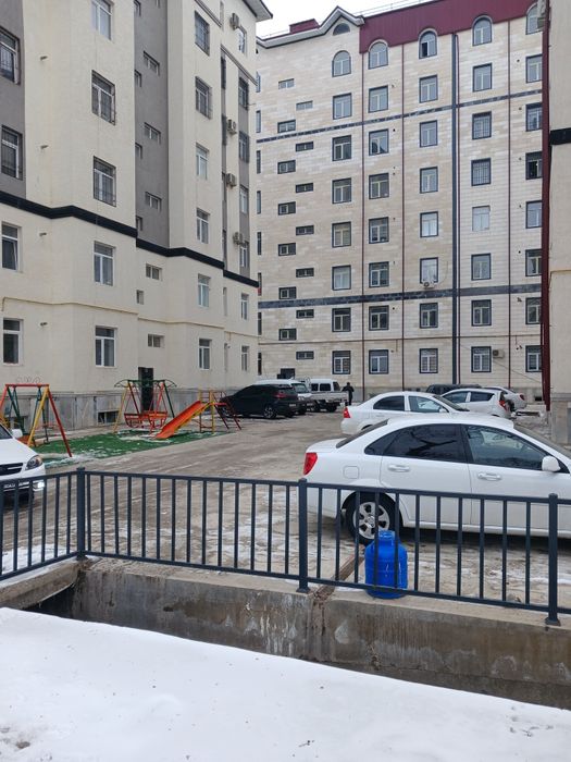 дом сотилади срочно