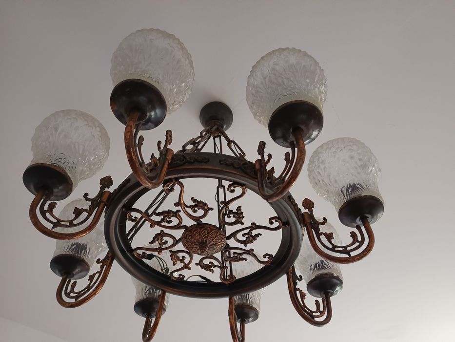 Lustre vintage din fier forjat cu abajur din sticla groasa